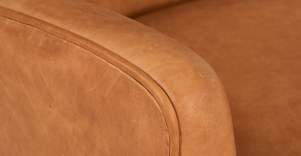 Aida Lounge Chair